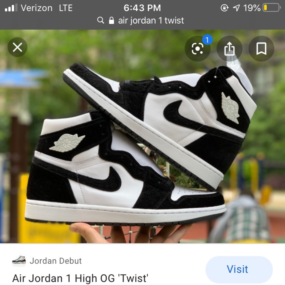 LOOKING FOR NOT FOR SALE air Jordan 1 twist